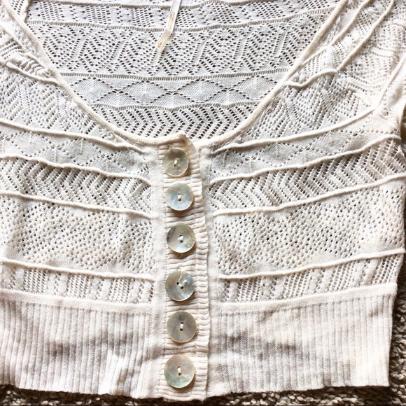 Free People Crochet White Cropped Sweater / Shrug - Picture 2 of 6